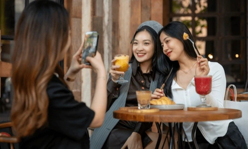 Cafe hopping