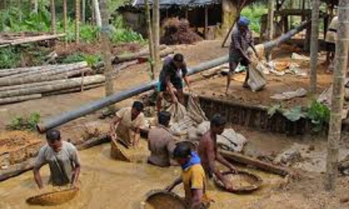 Visit to a gemstone mining site